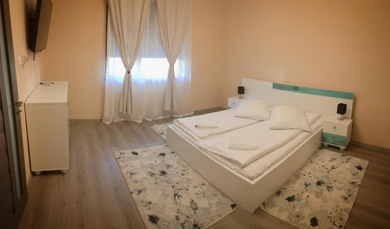 Milan House Apartment Arad Ngoại thất bức ảnh
